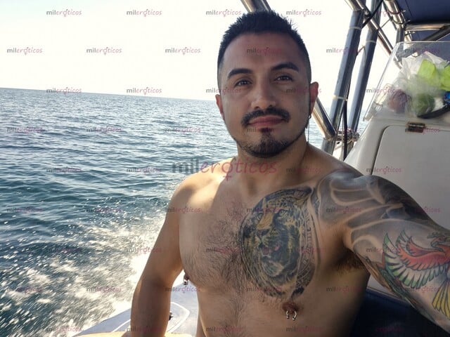 FOTOS DE FETICHISTA Y COMPLACIENTE CON SITIO PRIVADO