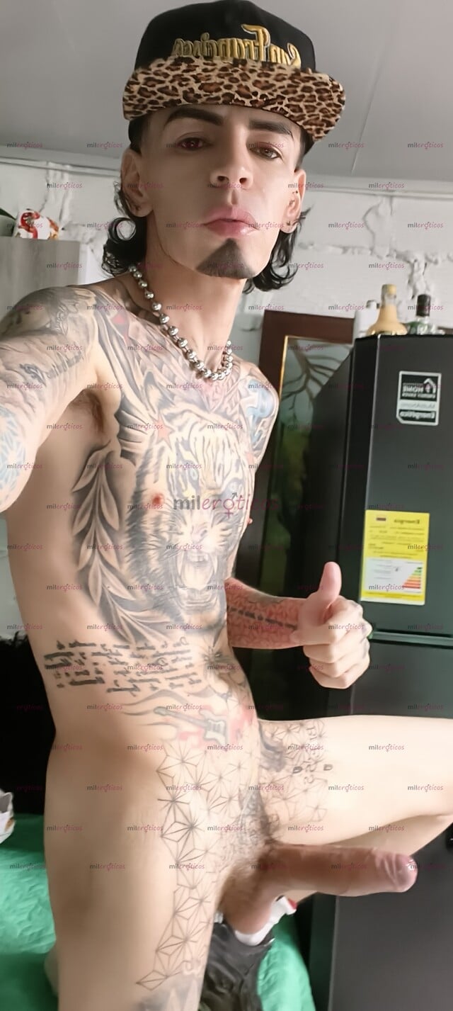 FOTOS DE FLACO ACTIVO BLANCO TATUADO MORBOSO CON SITIO