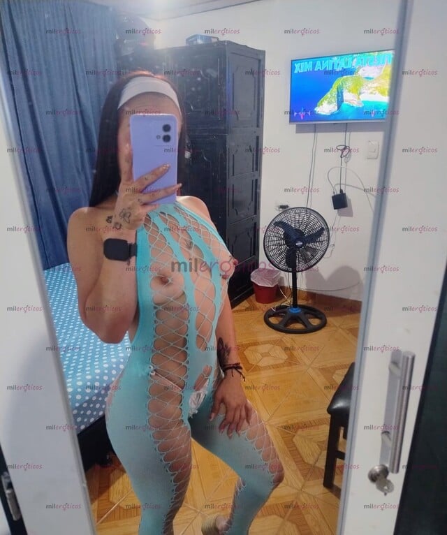 FOTOS DE LAURA SOY UNA NENA DELGADA SEXY Y COMPLACIENTE TE ESPERO