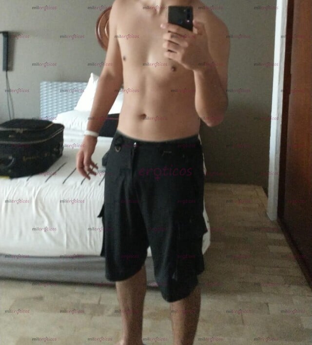 FOTOS DE JOVEN GUAPO, ALTO Y ATRACTIVO OFRECE SERVICIO A MUJERES Y PAREJAS.