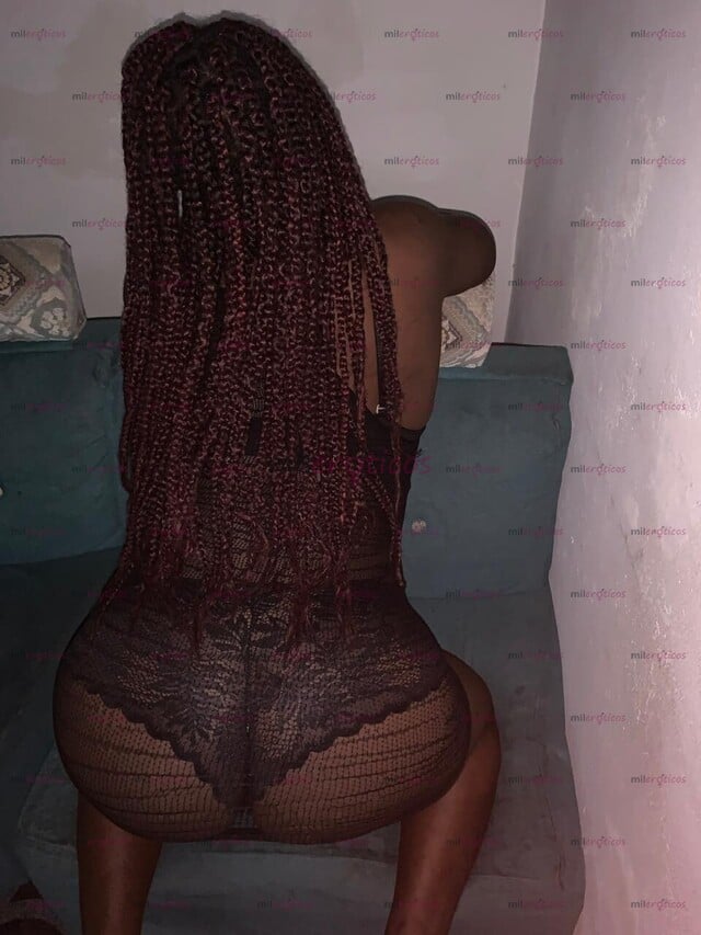 FOTOS DE NEGRA RICA CON GANAS DE SACARTE LA ÚLTIMA GOTA DE LECHE