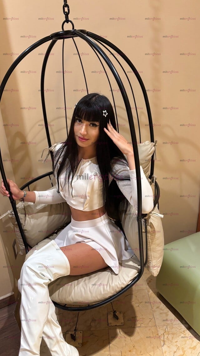 FOTOS DE SHARI ,NUEVA NIÑA,LA MEJOR MODELO CON SU CINTURA EN ACCIÓN