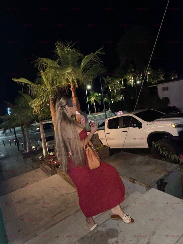 FOTOS DE GÜERITA SIMPÁTICA DIVERTIDA NO SIGAS BUSCANDO PAPI CON MIGO LA PASARÁS RICO
