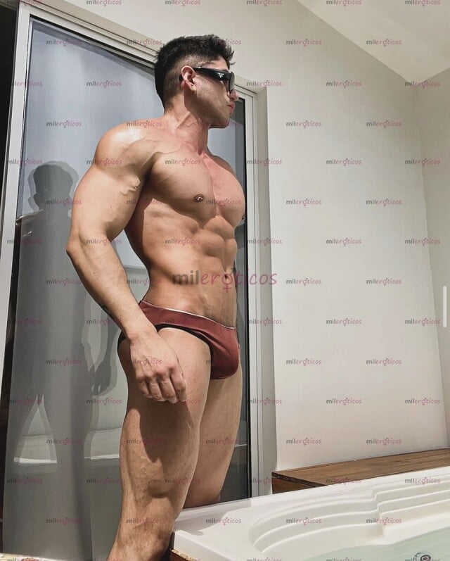 FOTOS DE MODELO FITNESS ALTO COLOMBIANO DE PASO POR CDMX 2206806107