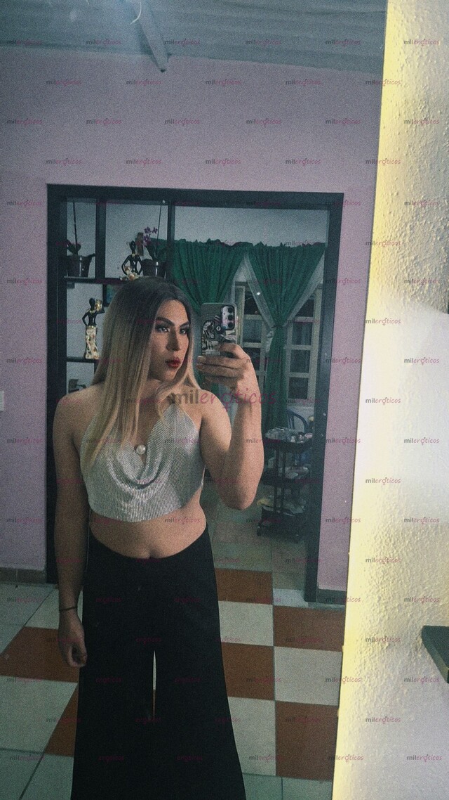 FOTOS DE CHICATV HOT SUMISA PUEDO SER TU PUTA Y TAMBIÉN TU PRINCESA
