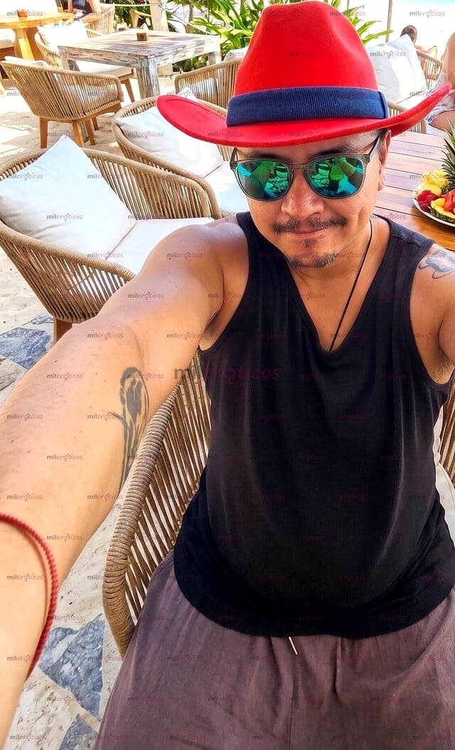 FOTOS DE CABALLERO QUE ESCUCHA TU CUERPO Y TE DESBLOQUEA CON PASIÓN