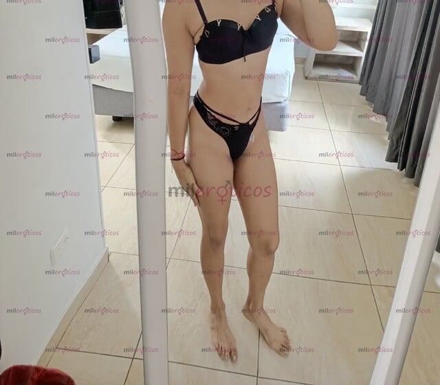 FOTOS DE HOLA SOY NAHOMI SOY UNA HERMOSA JOVEN DE 23 AÑOS