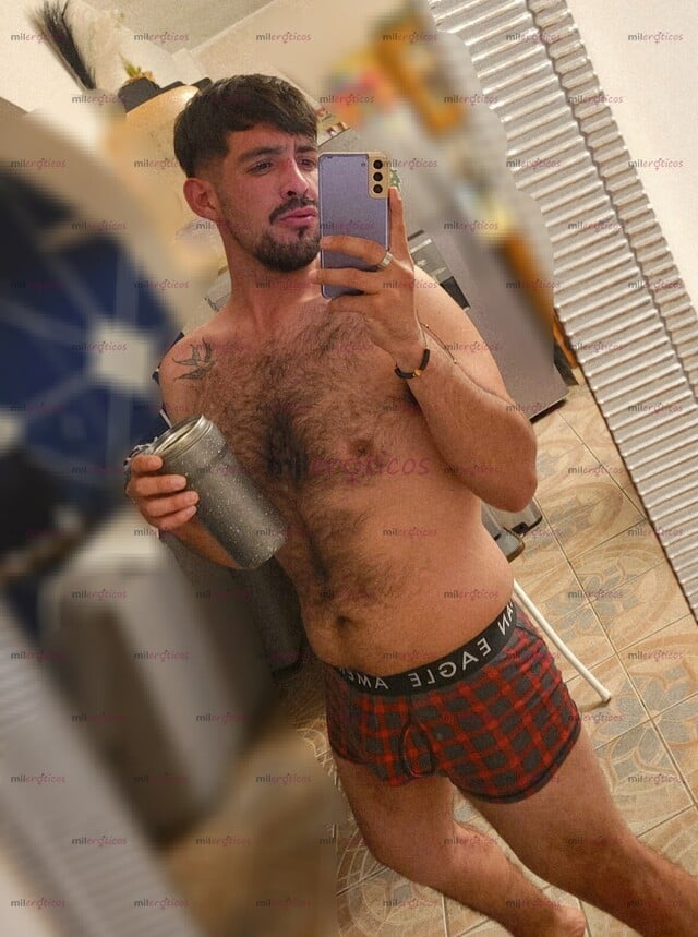 FOTOS DE ACTIVO PELUDO, VERGON Y MUY CALIENTE LISTO PARA COMPLACERTE.