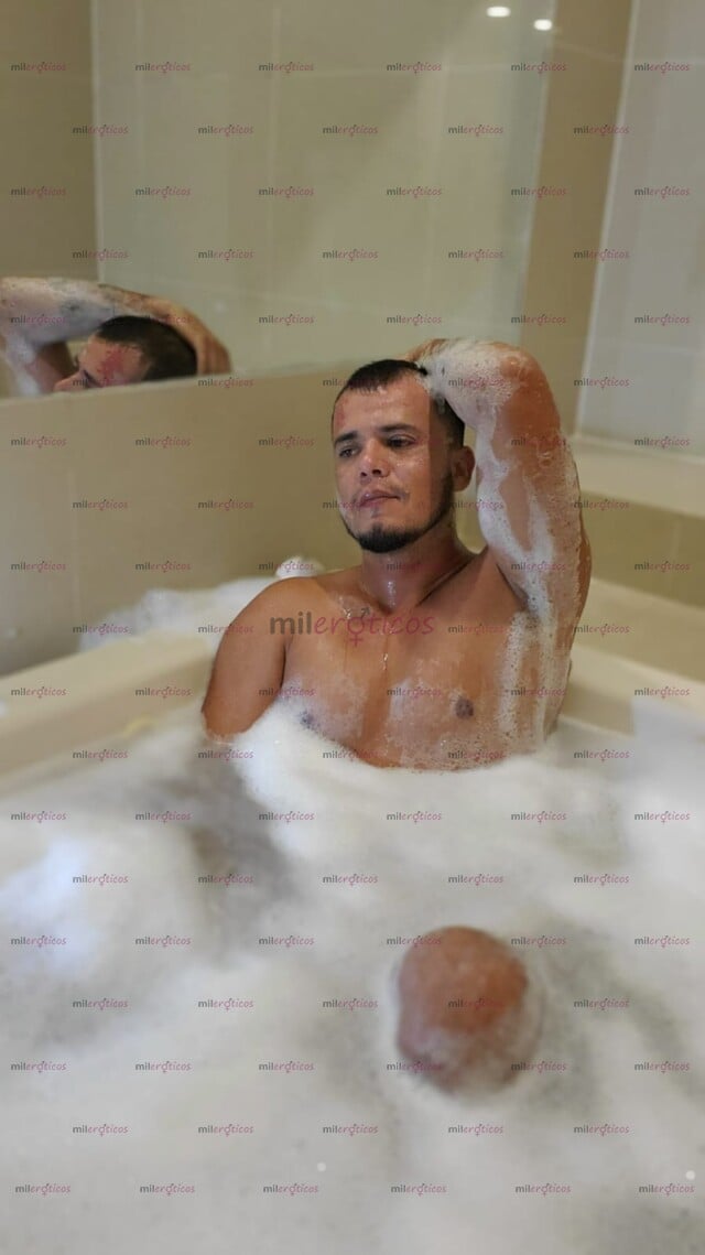 FOTOS DE HOMBRE SEMENTAL DISPONIBLE PARA CUMPLIR TUS FANTACIAS