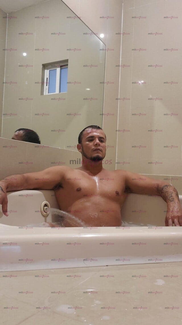 FOTOS DE HOMBRE SEMENTAL DISPONIBLE PARA CUMPLIR TUS FANTACIAS