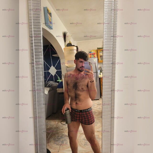 FOTOS DE JOVEN ATRACTIVO Y VERGON, MUY CALIENTE LISTO PARA COMPLACERTE