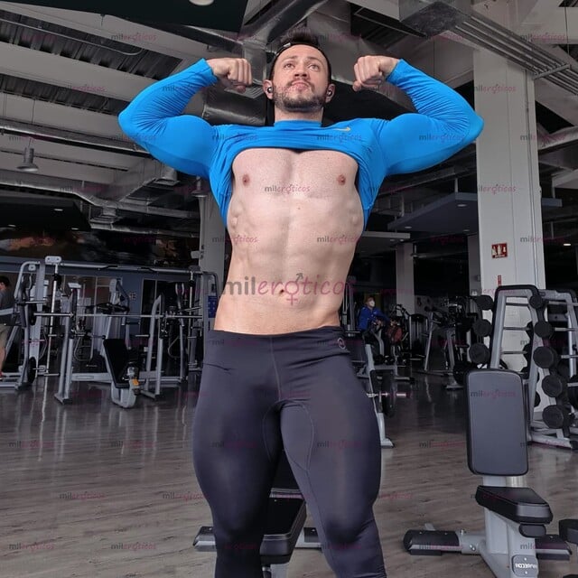 FOTOS DE SCORT MASCULINO MUSCULOSO COMPLACIENTE AMABLE, BAJO AGENDA.