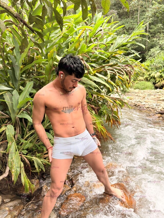 FOTOS DE VERGON BISEXUAL LECHERO CON 21CM DE DOTACIÓN DISPONIBLE PARA COMPLACERTE