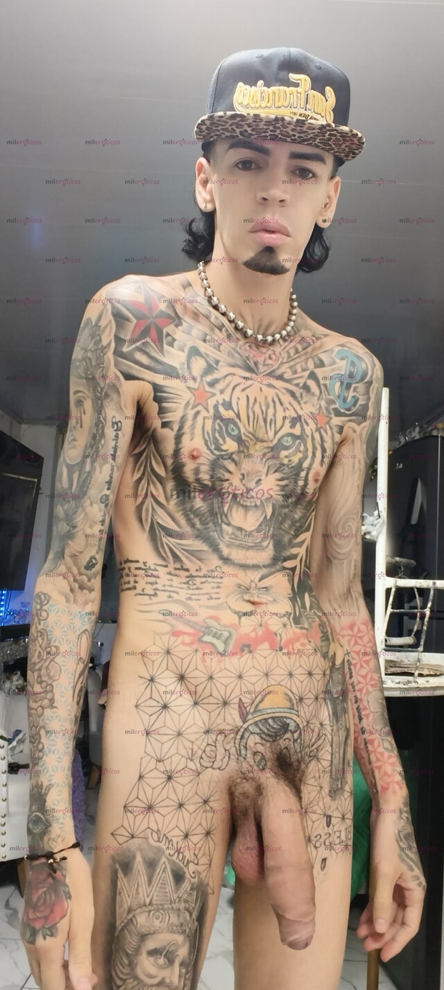 FOTOS DE FLACO TATUADO BLANCO ACTIVO MORBOSO CON SITIO