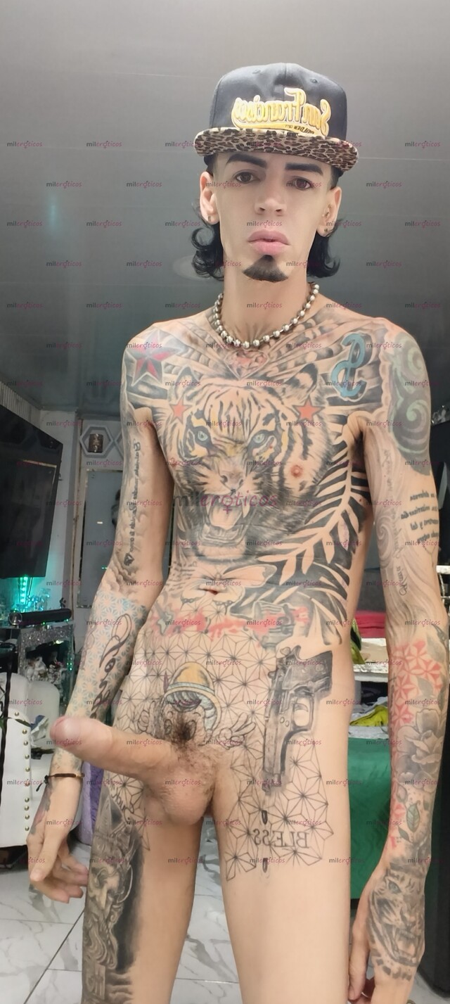 FOTOS DE FLACO TATUADO BLANCO ACTIVO MORBOSO CON SITIO