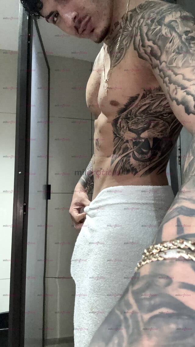 FOTOS DE SI QUIERES Q TE COJA UN CUBANO VENTE YO TE LO HAGO BIEN RICO ME GUSTAN LOS TRÍOS