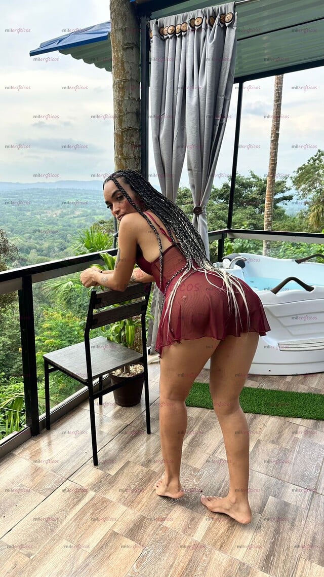 FOTOS DE EL MEJOR CONTENIDO ,LA CRESPA KANELA LLEGO PARA SACARTE TODA ESA LECHE PAPI