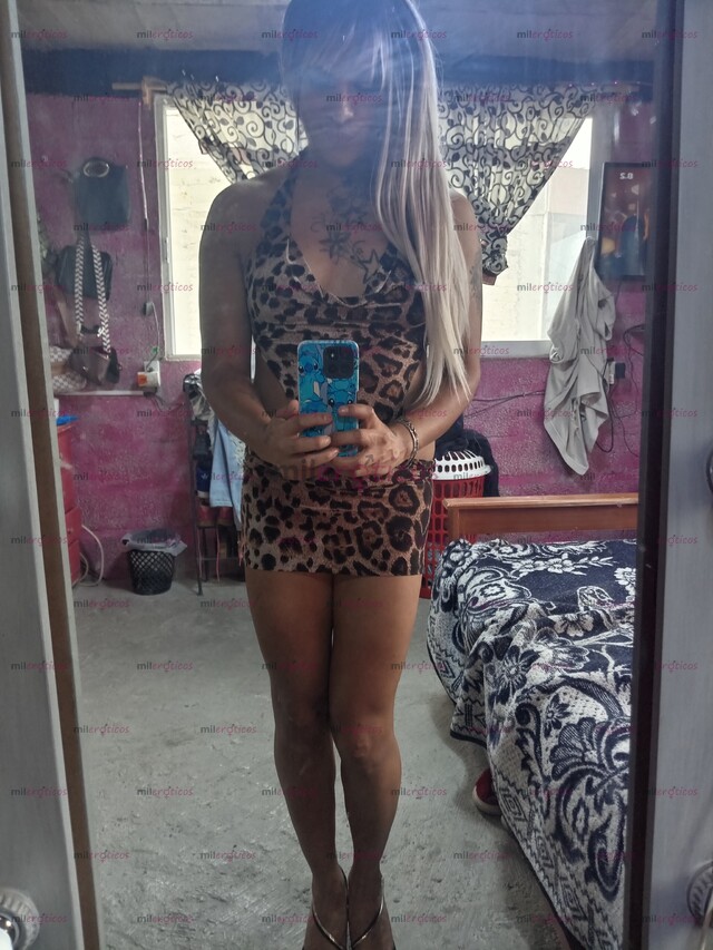 FOTOS DE ALEXIA PUTITA INTER CON BUEN CARAMELO Y CULO