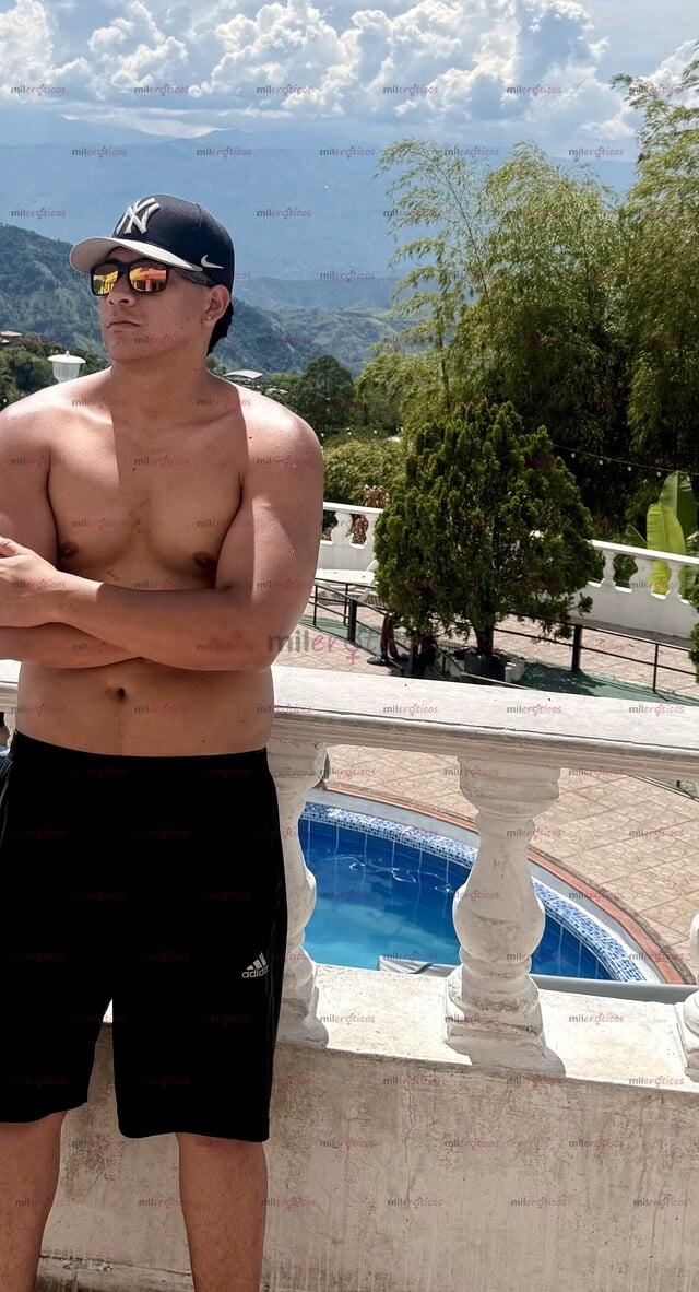 FOTOS DE HOMBRE SERIO VARONIL DISCRETO PARA SOLVENTES
