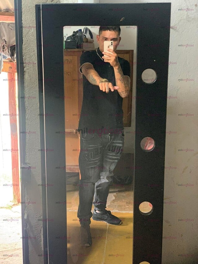 FOTOS DE HOLA SOY SEBASTIÁN UN CHICO MUY CALIENTE Y ASEADO Y LECHERO