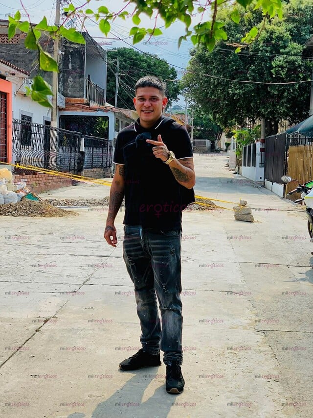 FOTOS DE HOLA SOY SEBASTIÁN UN CHICO MUY CALIENTE Y ASEADO Y LECHERO