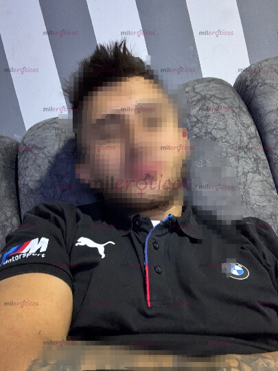 FOTOS DE JOVEN UNIVERSITARIO DISPUESTO A COMPLACER TUS FANTASÍAS