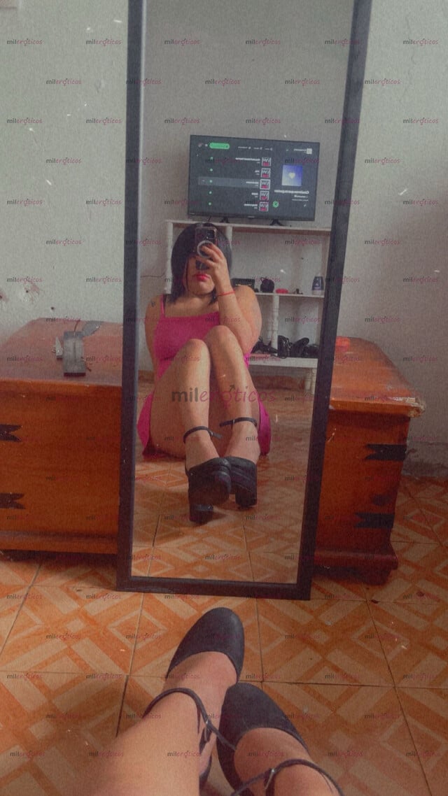 FOTOS DE ALEXXA CHIQUITA HOT CON GANAS DE PASARLA DELI CON UN PAPI COMO TU