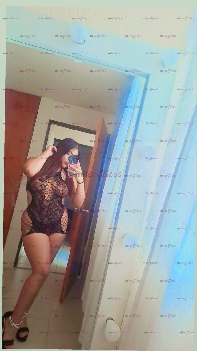 FOTOS DE DEJAME SER TU PUTITA CALIENTE, ME ENCANTA EL ANAL Y ORAL Y MOJARME SUPER RICO