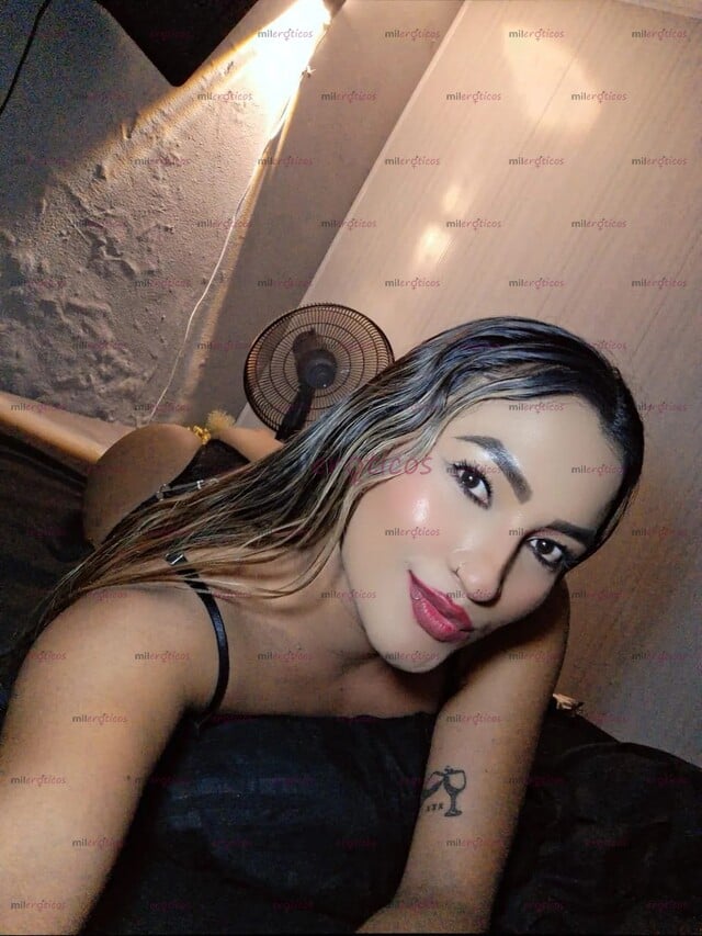FOTOS DE UNA DULCE NIÑA19AÑITOS LA DAMA DEL DIA Y LA NOCHE: BELLEZA, MISTERIO Y UN PRECIO