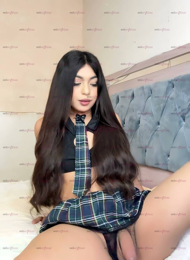 FOTOS DE NIÑA SÚPER AFEMINADA CON UN RICO CARAMELO PARA TI