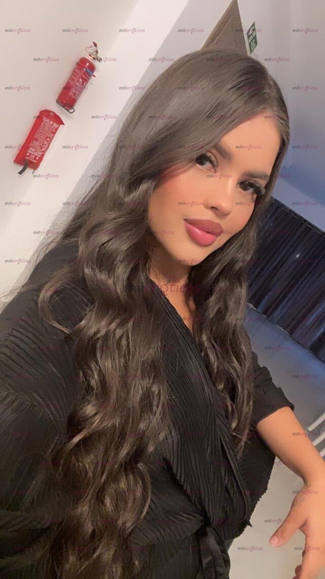 FOTOS DE JOVEN Y GUAPA COLOMBIANA APRETADITA TETAS PARADITAS SIN MALOS RATOS NI ANTICIPO