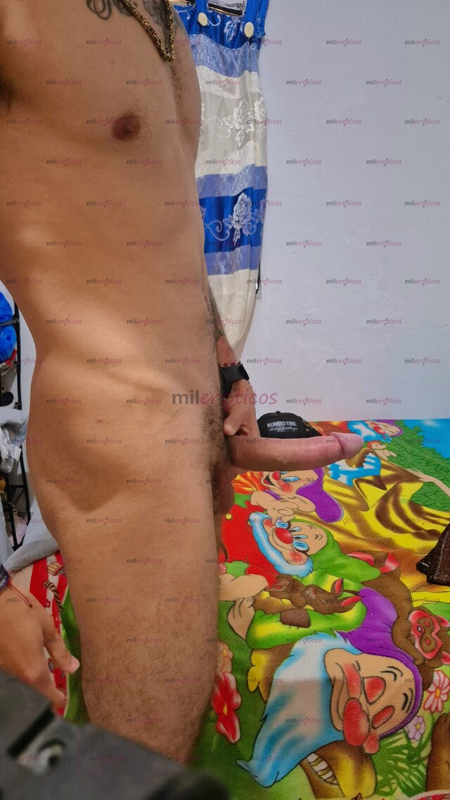 FOTOS DE SOY UN CHICO ALTO BLANCO,MUY AMABLE Y CON EL PENE MUY RICO Y GRANDE TRATO RE BIE
