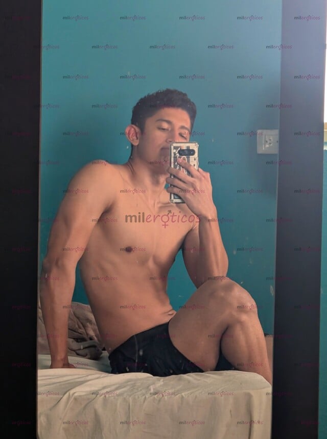 FOTOS DE ESTUDIANTE PASIVO, DELGADO, DISCRETO Y EDUCADO