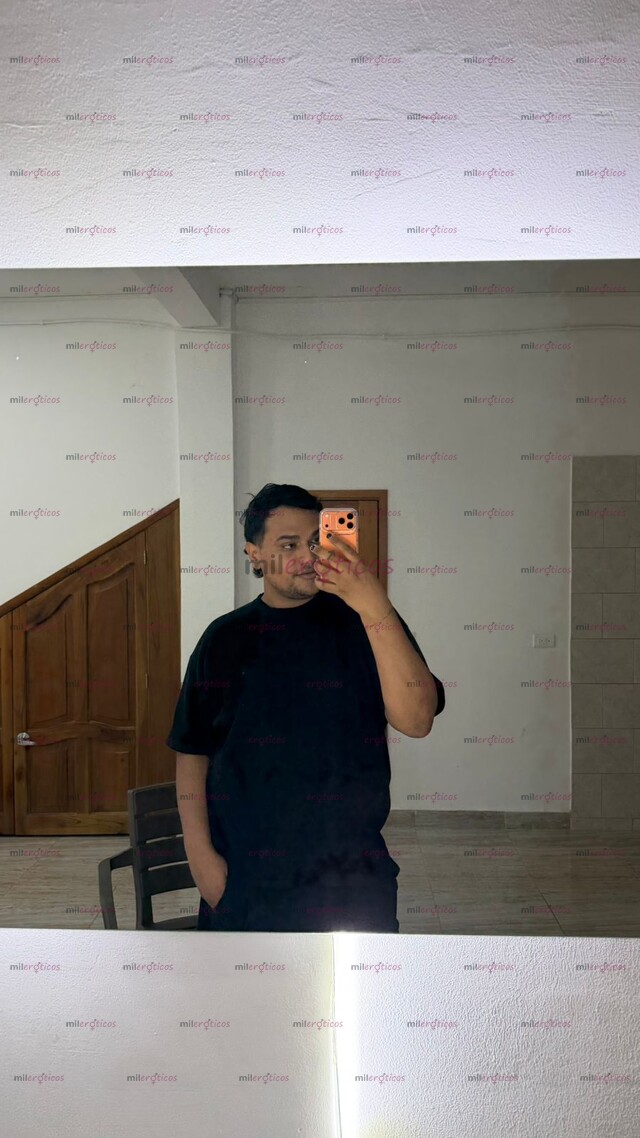 FOTOS DE ANDRÉS GÓMEZ DISPUESTO A TODO LO QUE ME PIDAS