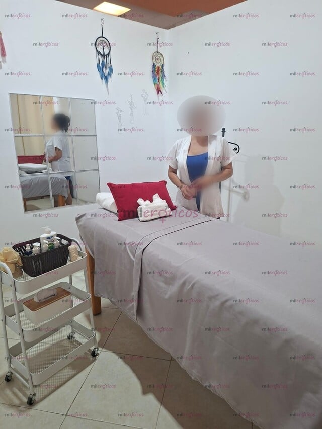 FOTOS DE MIERCOLES DE PROMOCIÓN MASAJE NURU CONEXIÓN Y SENSUALIDAD TOTAL