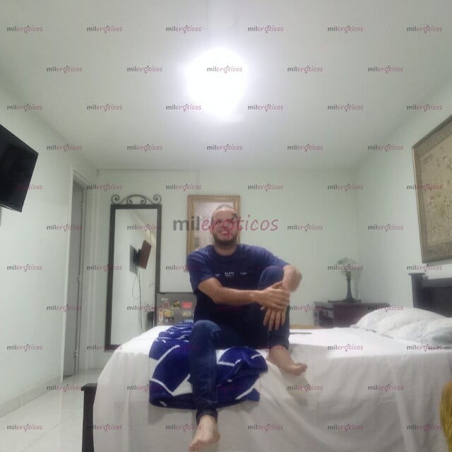 FOTOS DE CARL, TU AMANTE PARA EL RECUERDO. CARTAGENERO, APASIONADO