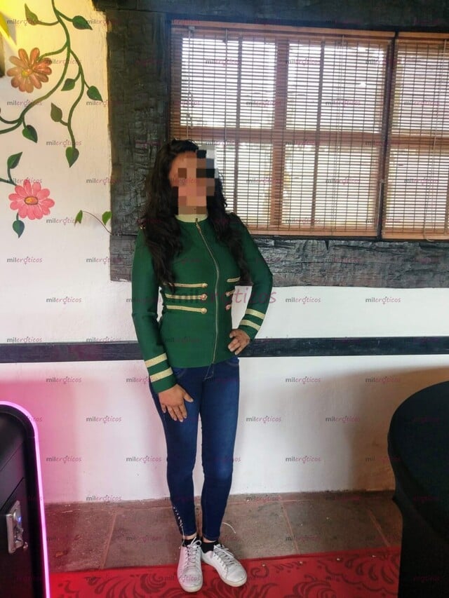 FOTOS DE HOLA PAPI ME LLAMO NICOL FLAQUITA HERMOSA Y LISTA PARA TI.