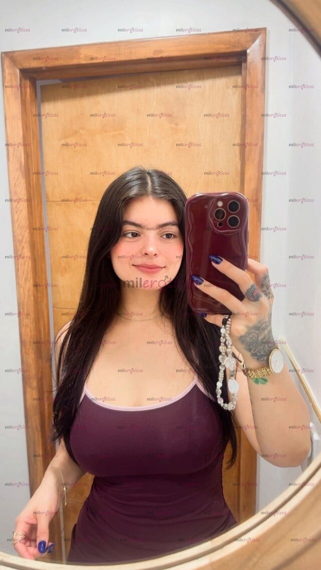 FOTOS DE PAULINA CON UN CUERPO ESCULTURAL Y UNA CARITA DE ÁNGEL