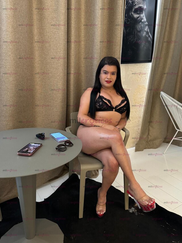 FOTOS DE VEN TE HAGO UN MASAJE EN LA VERGA Y TE SACO LA LECHE CON MIS TETAS