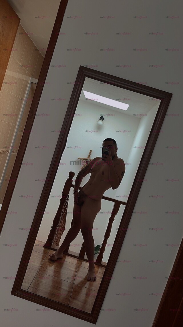 FOTOS DE SOY JOSUÉ , TENGO 27 AÑOS SOY ACTIVO Y ABIERTO A PASAR UN MOMENTO MUY HOT.