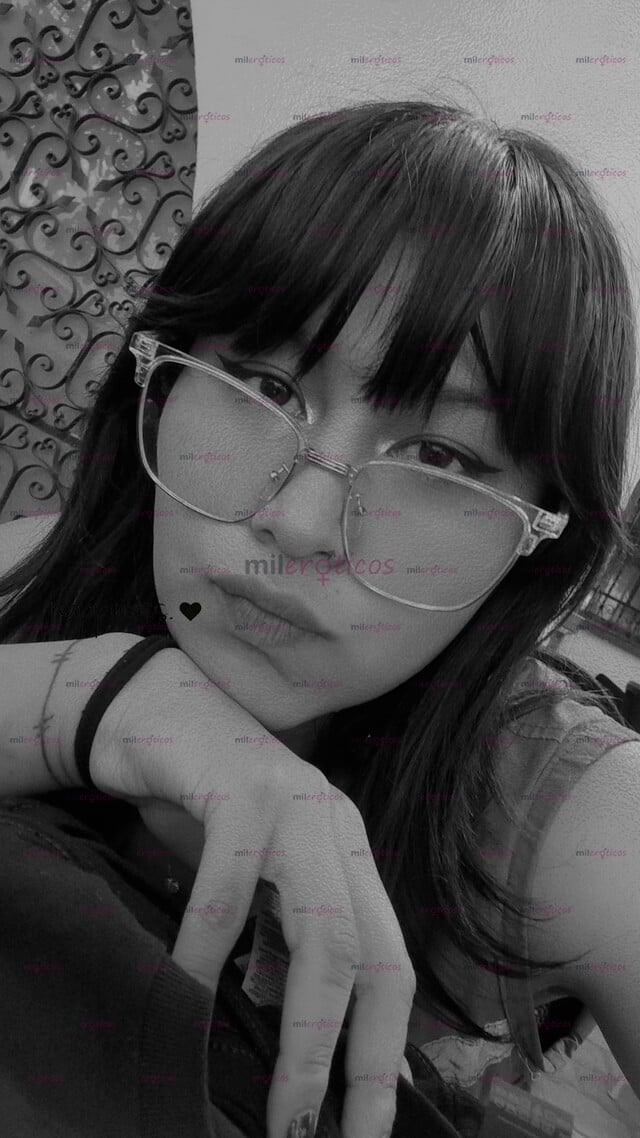FOTOS DE CHICA MORENITA, TIERNA, CHAPARRITA Y ATREVIDA ME GUSTA COMPLACER :) Y PASARLA MU