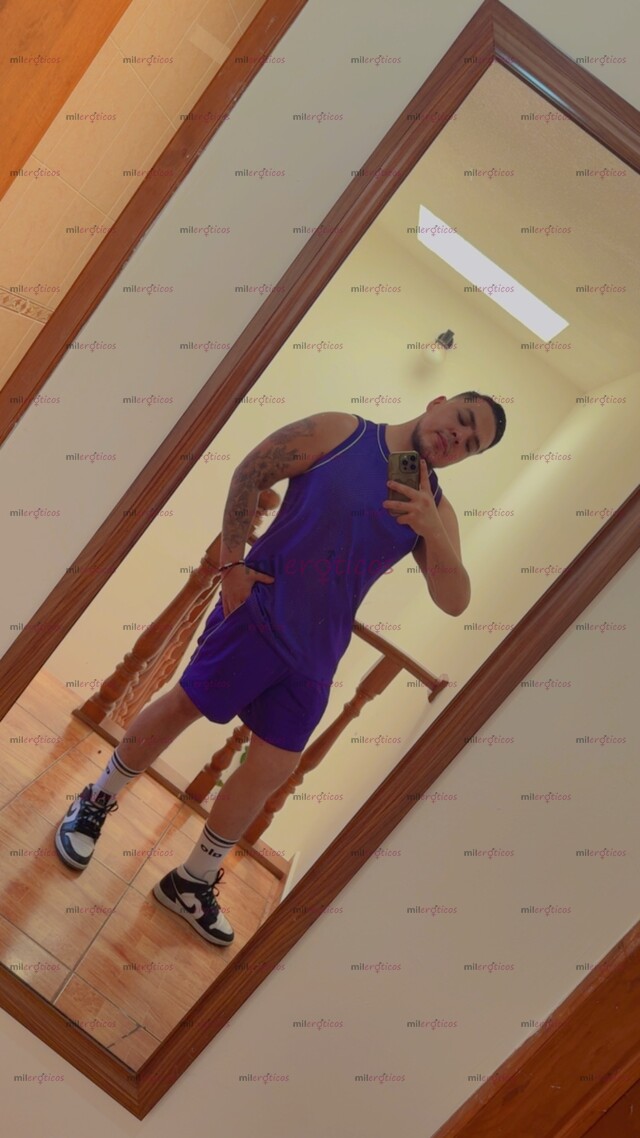 FOTOS DE SOY JOSUÉ , TENGO 27 AÑOS SOY ACTIVO Y ABIERTO A PASAR UN MOMENTO MUY HOT.
