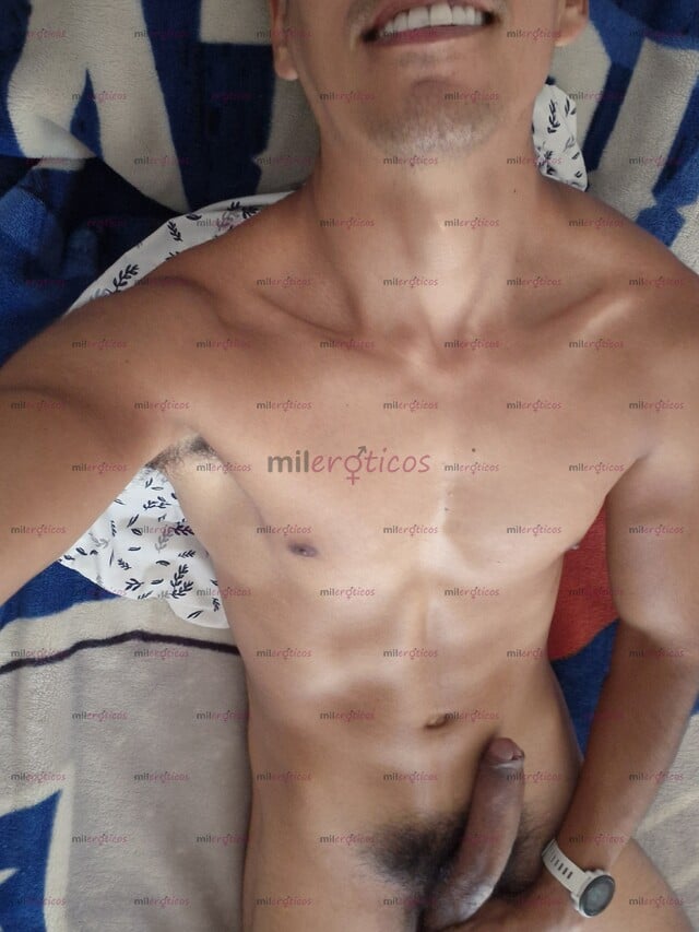 FOTOS DE ALEX, 31 AÑOS , ACT , MORENO Y DEPORTISTA.