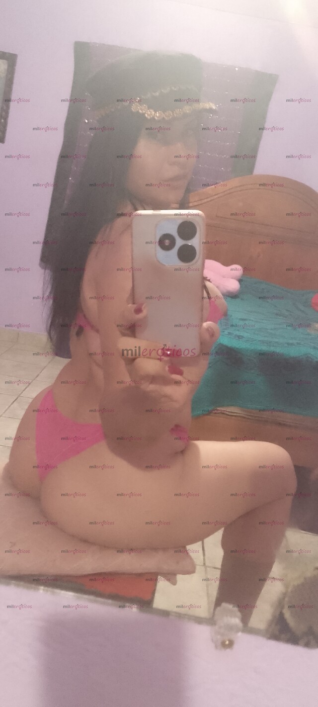 FOTOS DE BONITA , ALTA , COMPLACIENTE, NATURAL SIN CIRUGÍA