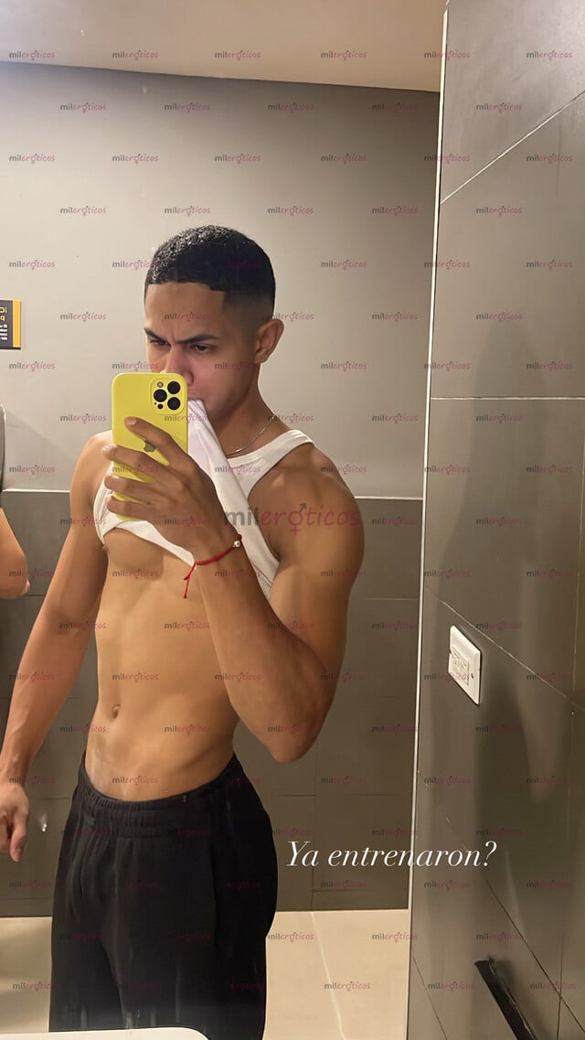 FOTOS DE HOMBRE SIMPÁTICO, CUERPO DE GYM DISPONIBLE PARA CUMPLIR TUS DESEOS