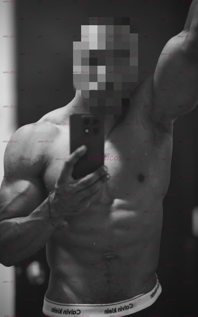 FOTOS DE SCORT NEGRO MÚSCULOSO PARA CABALLEROS EXIGENTES