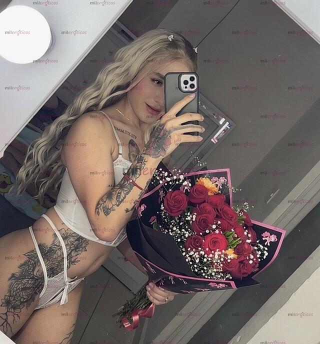FOTOS DE HOLA MIS AMORES SOY SAMANTHA CHICA COLOMBIANA VERSÁTIL CON FULL VERGA Y CULO PAR