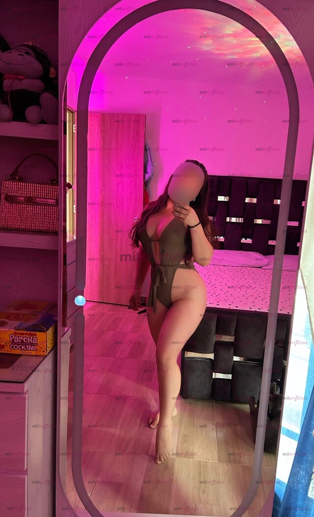 FOTOS DE HOLA MI REY VEN Y DISFRUTA DE UNA HERMOSA CHICA TRAVIESA DE PIEL BLANCA