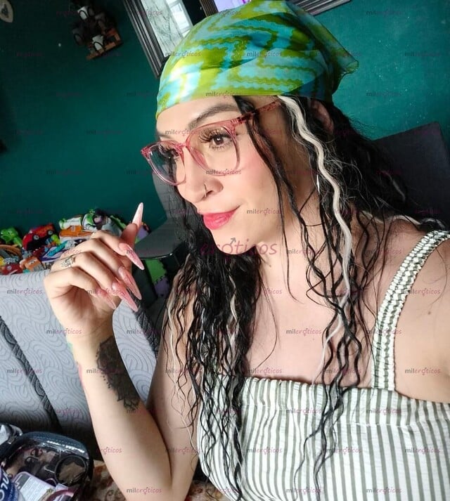 FOTOS DE LLEGO LA PELINEGRA QUE TODOS AMAN AHORA CON NUEVA IMAGEN Y NUEVO FUEGO