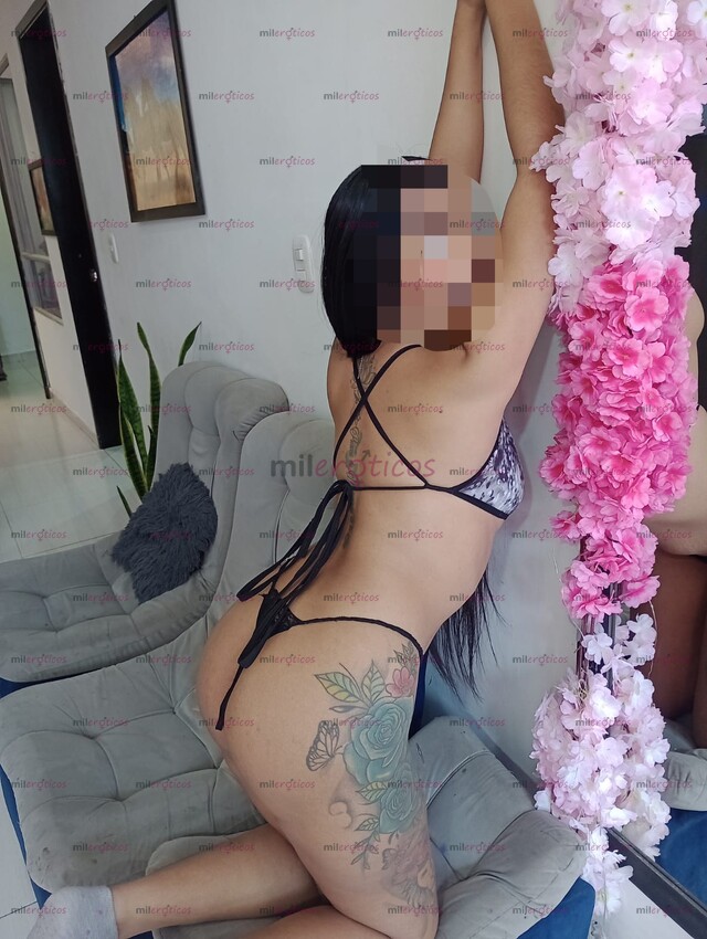 FOTOS DE CATA MORENITA DE CABELLO LARGO CULONA Y MUY CONSENTIDORA